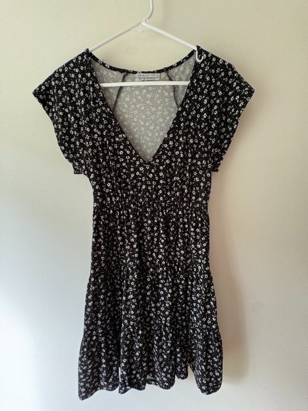 Urban Outfitters UO Julia Tiered Ruffle Floral Mini Dress Black XS